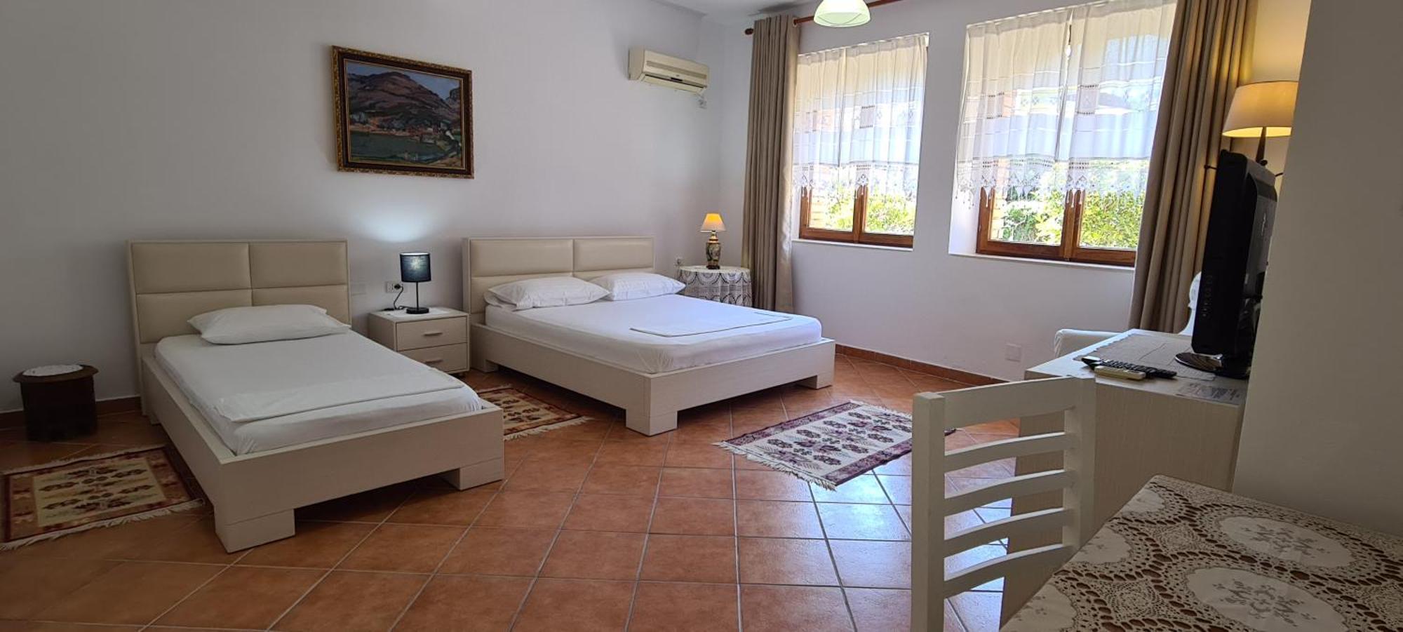 Veranda B&B Berat Bilik gambar